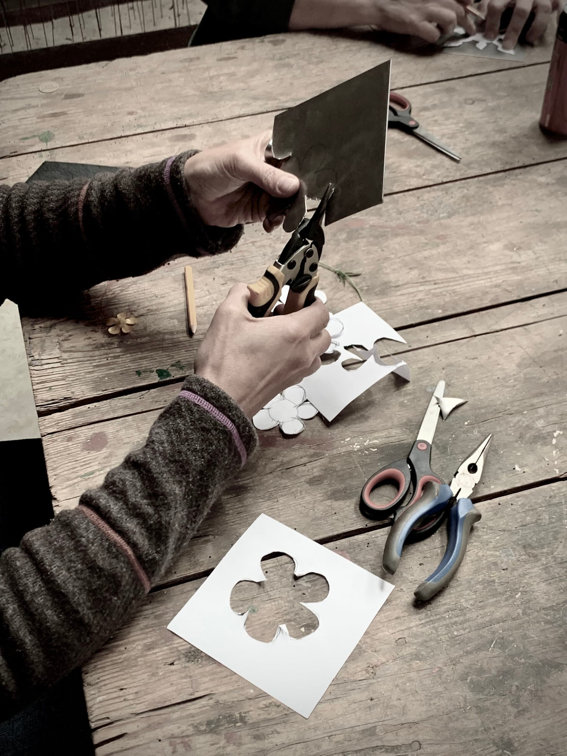 Workshop- SKAPA DIN EGNA BLOMMA I METALL