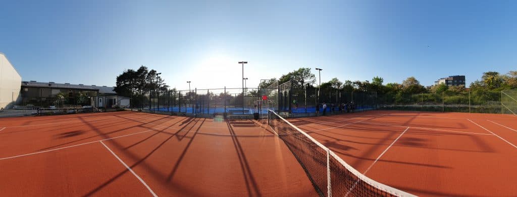 Spela Tennis