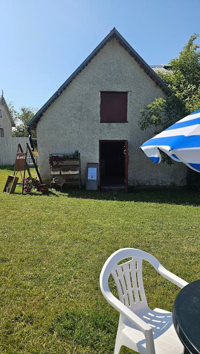 Hellvi community center and hostel